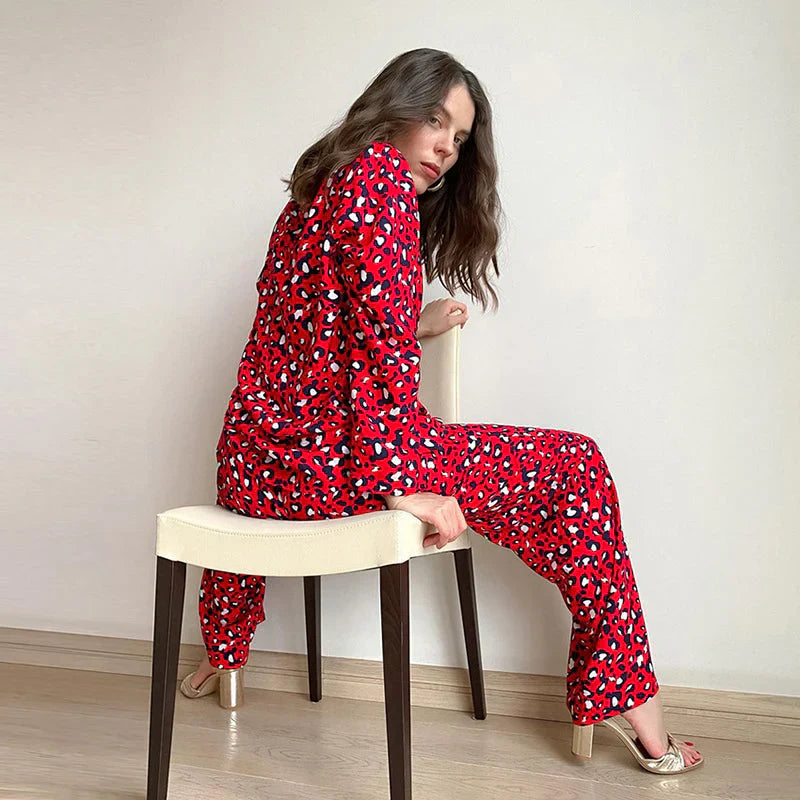 Slip into Full Sleeve Pyjamas for a Relaxing and Refreshing Summer