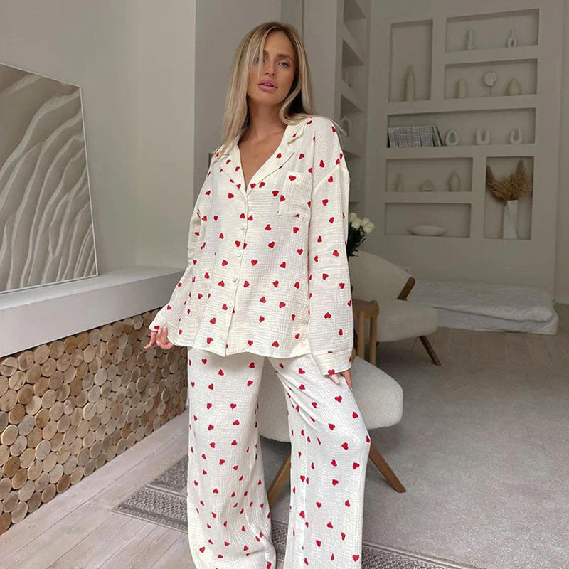 Can’t Decide What to Wear? Pyjamas That Handle Any Season!