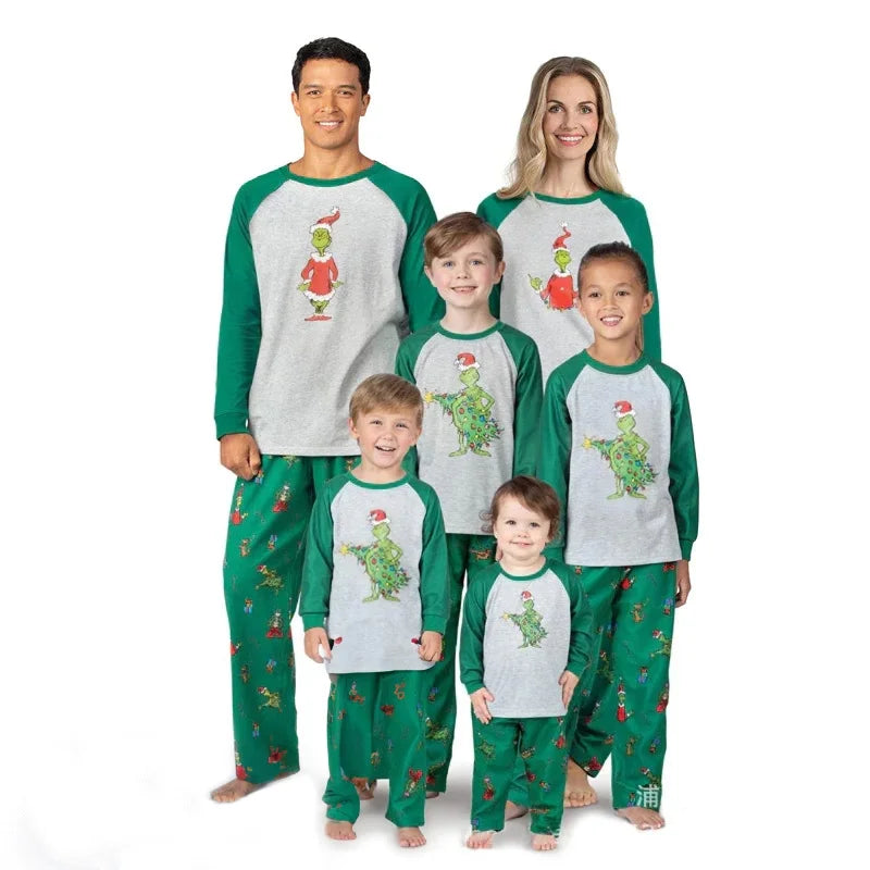 Merry Christmas In The Jungle Family Pyjamas – Pajama Village UK
